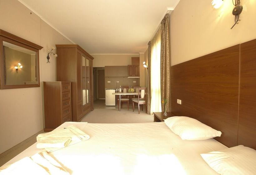 Люкс Вид на Город, Festa Pomorie Resort