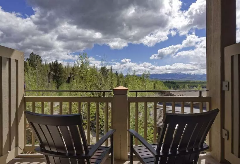 景色の見えるスイートルーム, Four Seasons Resort Jackson Hole