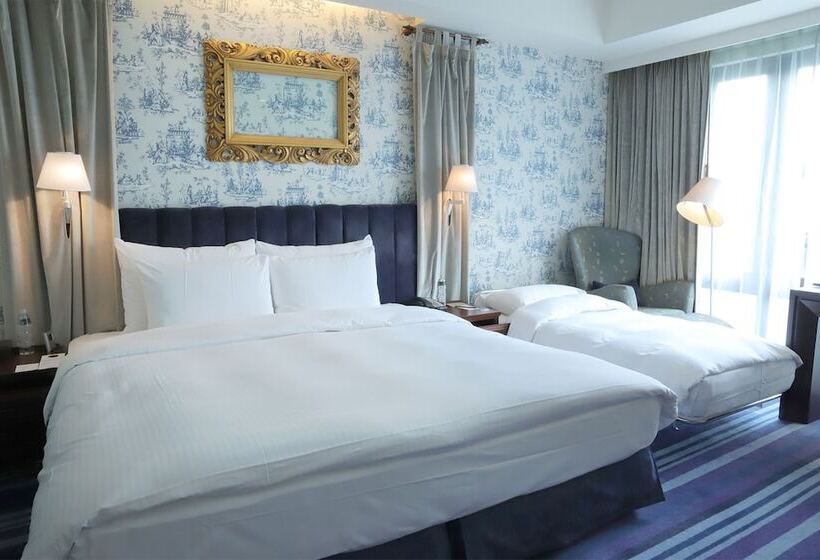 اتاق لوکس سه تخته, Grand Victoria