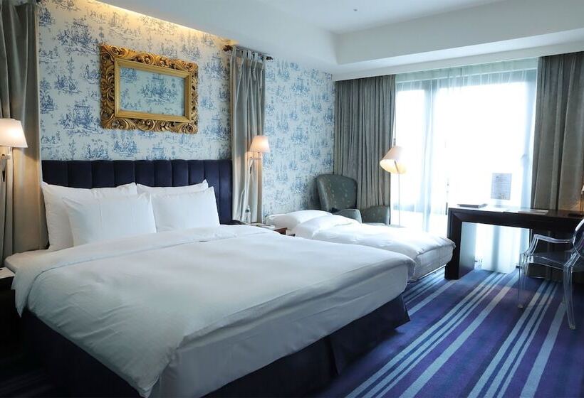 اتاق لوکس سه تخته, Grand Victoria