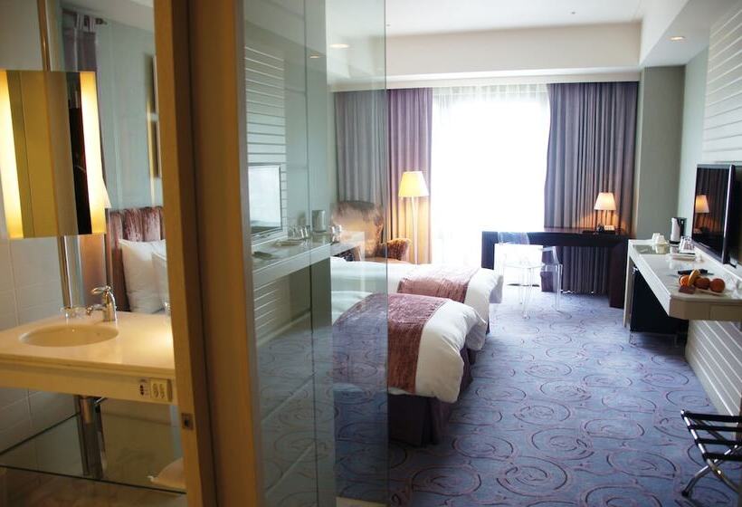 اتاق لوکس, Grand Victoria