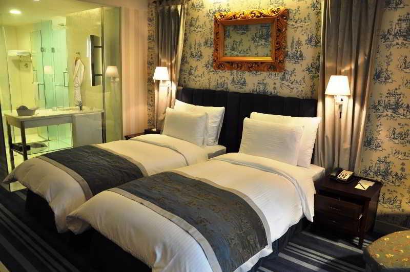 اتاق لوکس, Grand Victoria