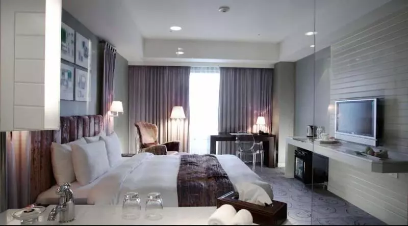 اتاق لوکس, Grand Victoria