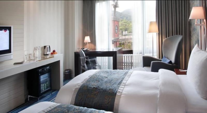 اتاق لوکس, Grand Victoria