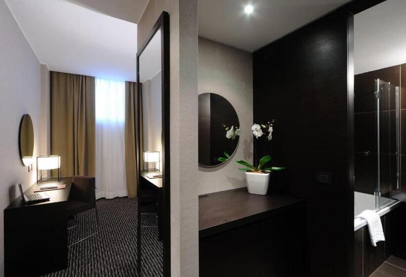 Номер Стандарт, H2c Hotel Milanofiori