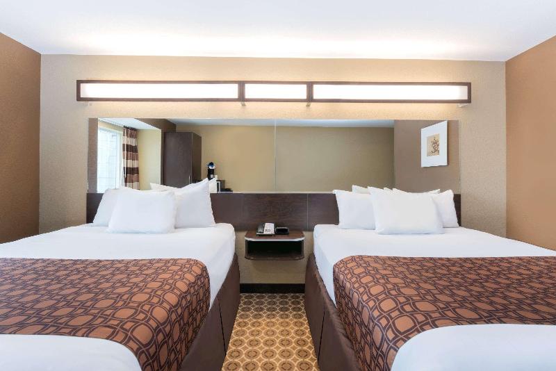 Medencére Néző Standard Szoba, Hampton Inn Key Largo Manatee Bay