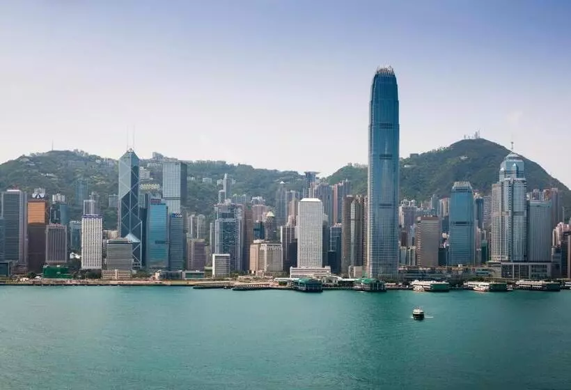 اتاق استاندارد با تخت بزرگ, Marco Polo Hongkong