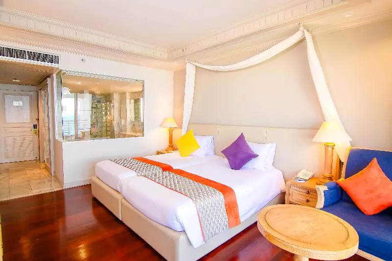 オーシャンビュースタンダードルーム, Royal Cliff Grand Hotel Pattaya
