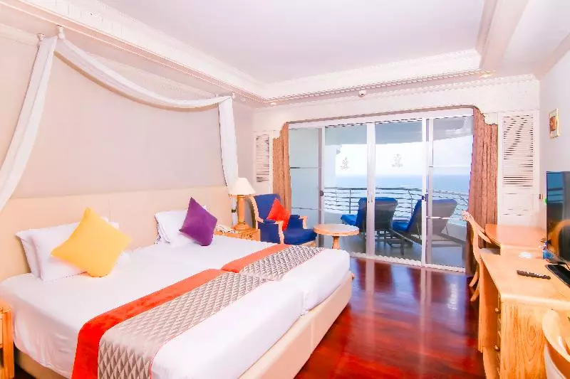 オーシャンビュースタンダードルーム, Royal Cliff Grand Hotel Pattaya
