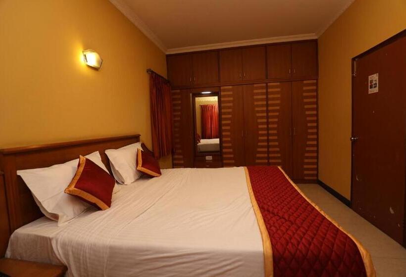 חדר משפחתי דלוקס, Silver Oak