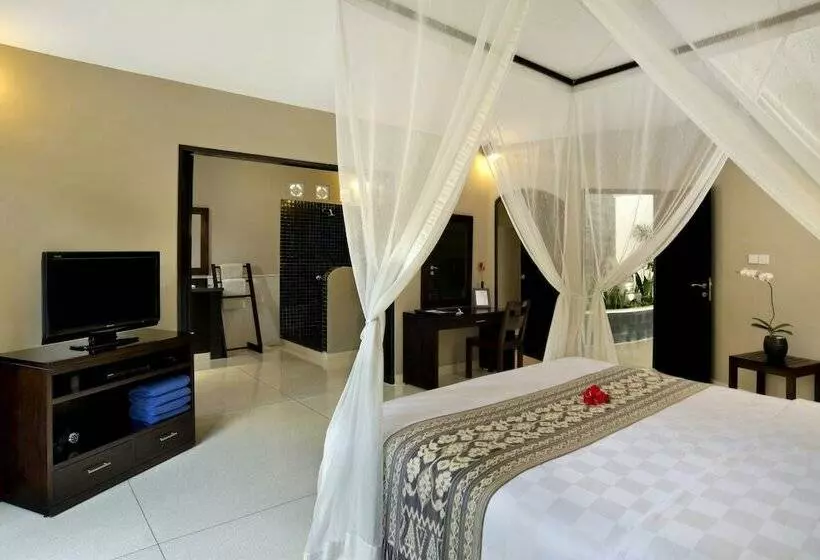 Villa 3 Makuuhuonetta Uima-allas, The Dusun