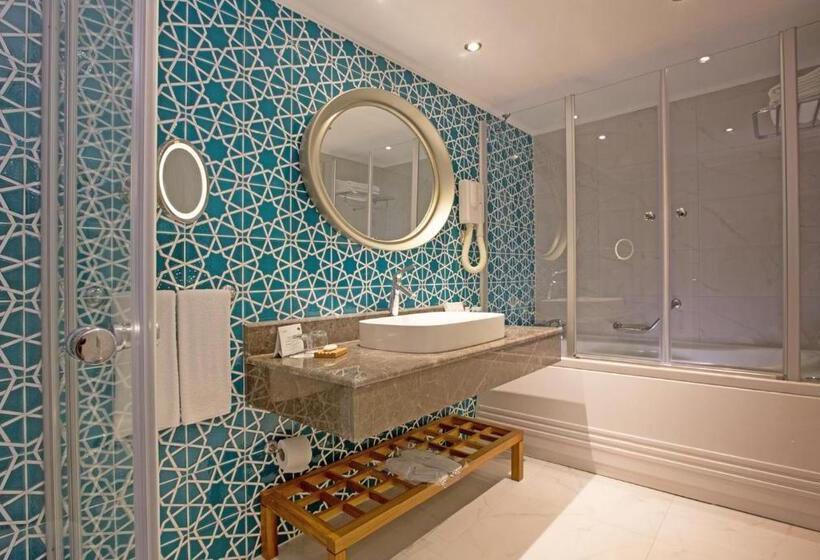 منزل غرفة نوم واحدة, Paloma Grida