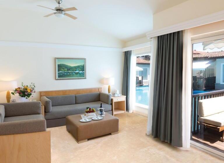 منزل غرفة نوم واحدة, Paloma Grida