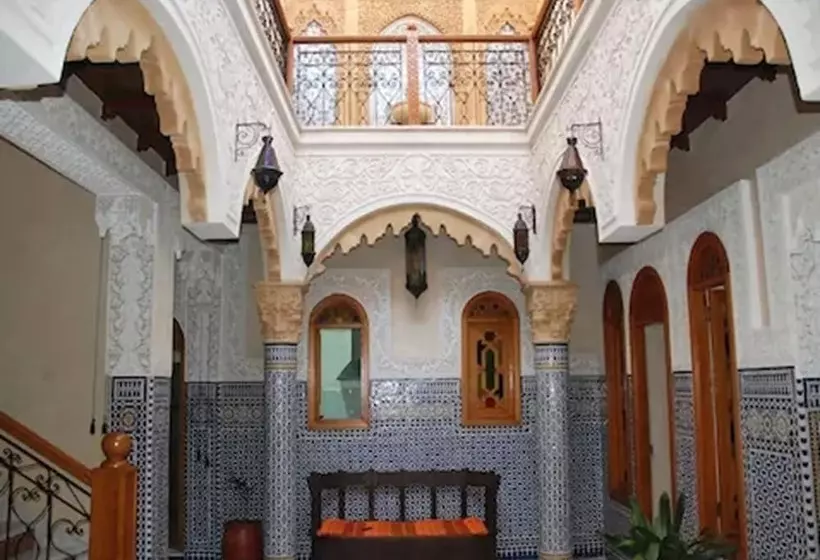 اتاق لوکس, Riad Sidi Fatah