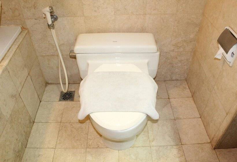 デラックスルーム, Singgasana Hotel Makassar