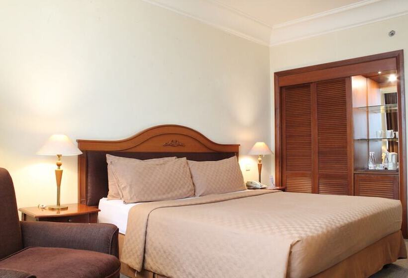 デラックスルーム, Singgasana Hotel Makassar