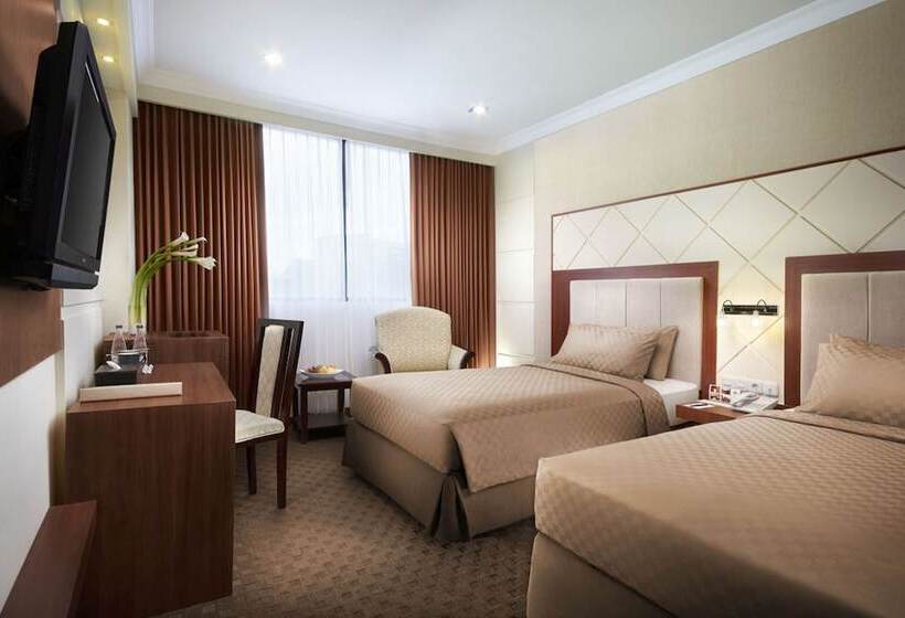Номер Deluxe, Singgasana Hotel Makassar