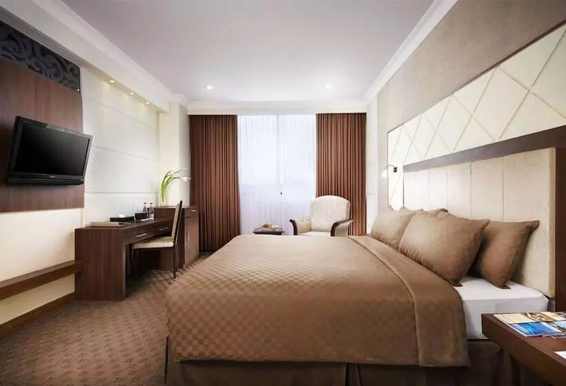 اتاق اجرایی, Singgasana Hotel Makassar