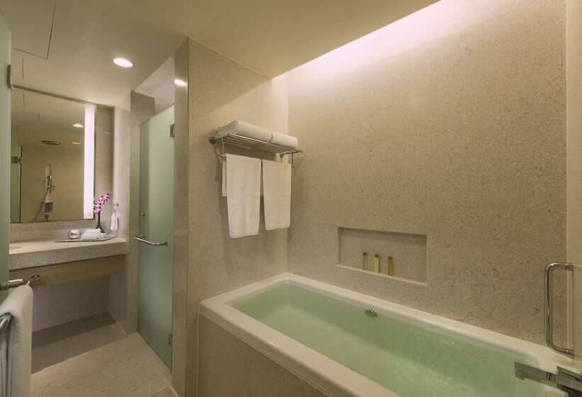 Suite with Terrace, Doubletree By Hilton Hotel Kuala Lumpur