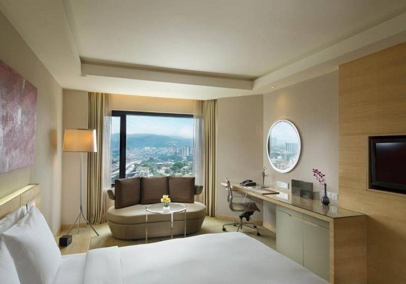 Номер Executive, Doubletree By Hilton Hotel Kuala Lumpur
