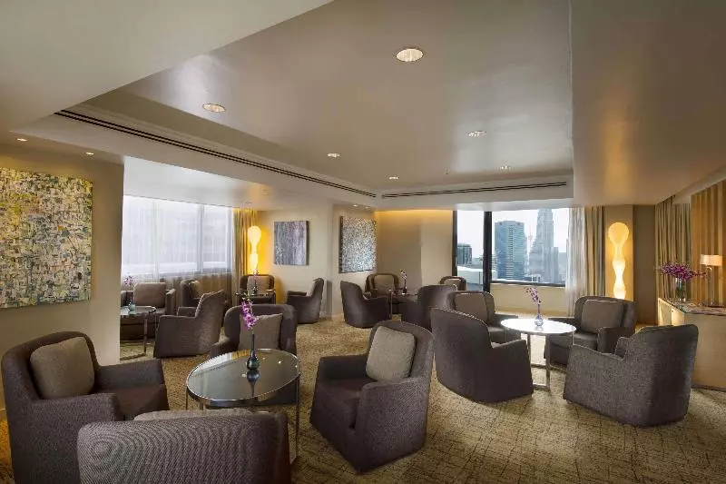 اتاق اجرایی با تخت بزرگ, Doubletree By Hilton Hotel Kuala Lumpur