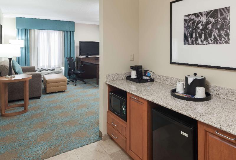 스위트 킹사이즈 침대, Hampton Inn & Suites St. Louis At Forest Park