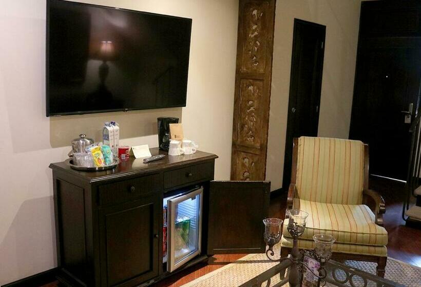 סוויטת ג'וניור, Camino Real Antigua