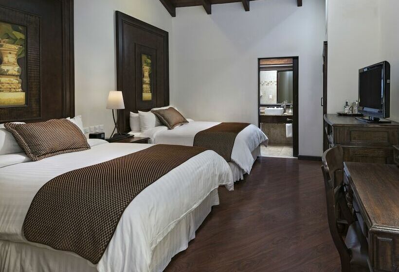 חדר דלוקס, Camino Real Antigua