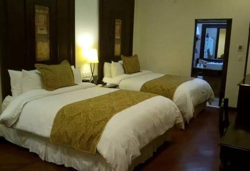 اتاق لوکس, Camino Real Antigua