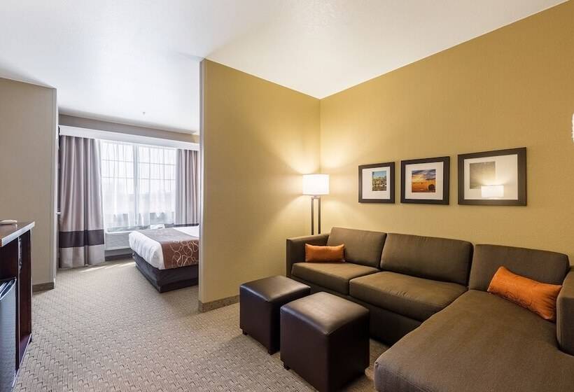 جناح, Comfort Suites Burlington