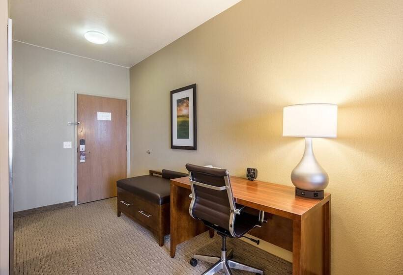 סוויטה, Comfort Suites Burlington