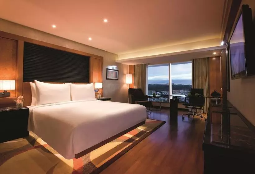 سوییت اجرایی, Gokulam Grand Hotel & Spa Bangalore