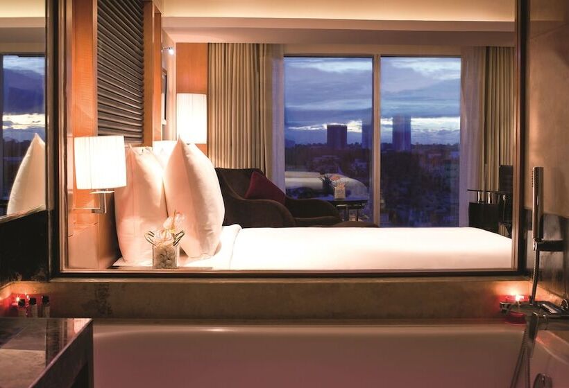 デラックスルーム, Gokulam Grand Hotel & Spa Bangalore