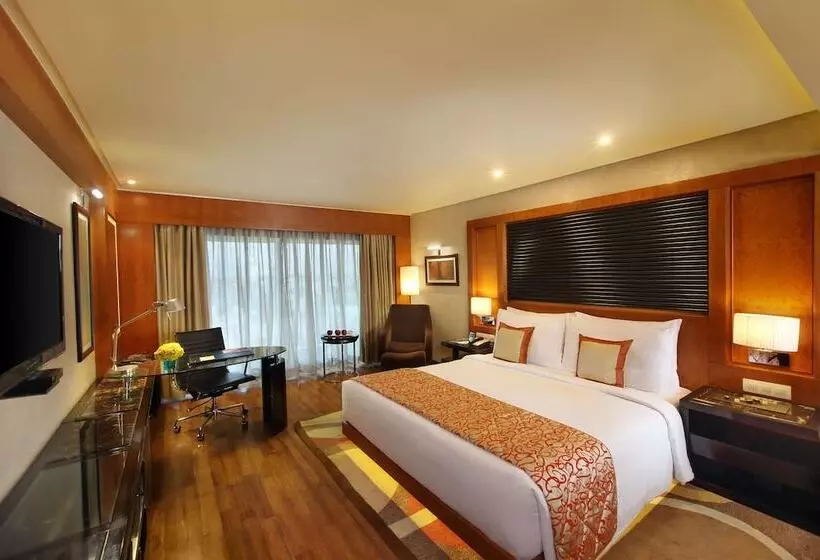 اتاق لوکس, Gokulam Grand Hotel & Spa Bangalore
