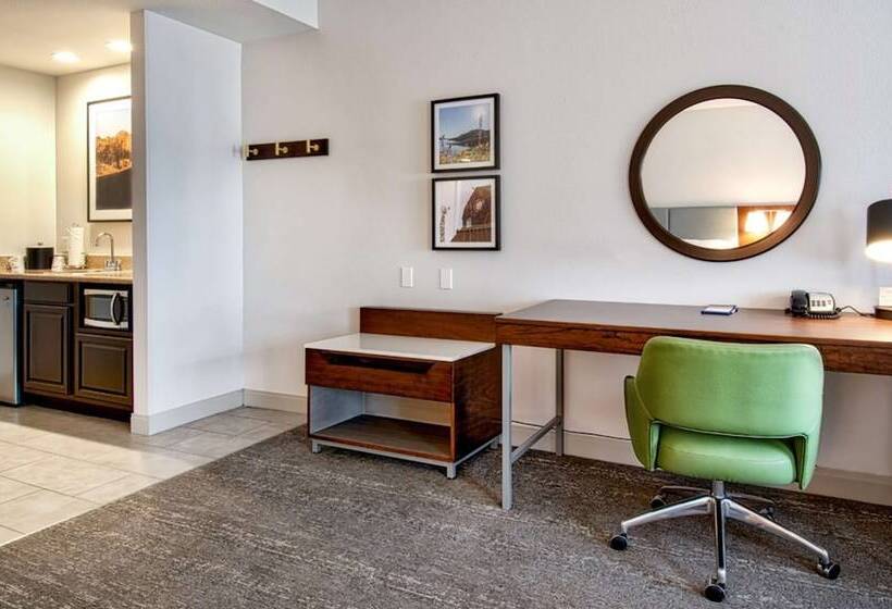 장애인을 위한 스위트, Hampton Inn And Suites Hemet