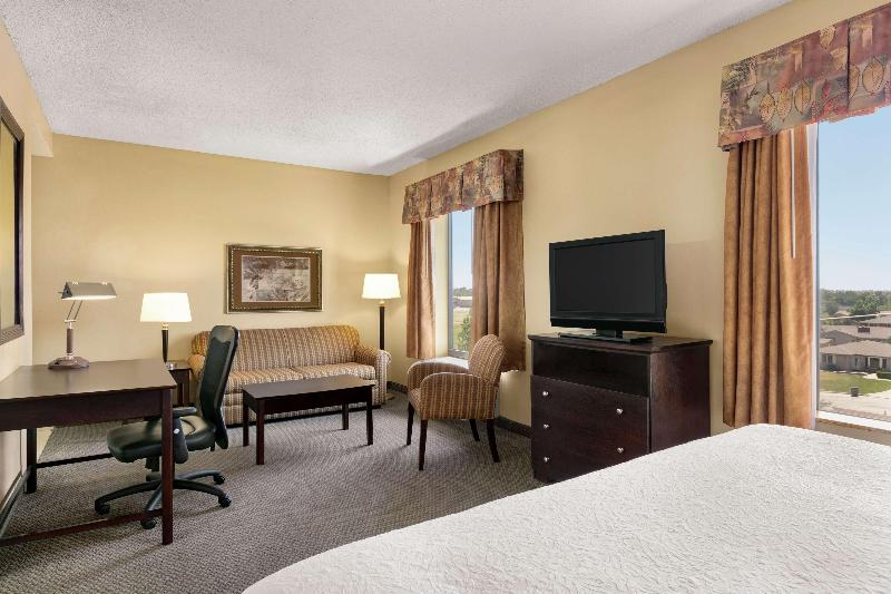 جناح سرير كينج, Hampton Inn & Suites Lawton
