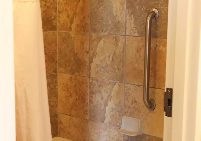 キングサイドベッドのスタンダードワンルーム, Hampton Inn & Suites Thibodaux