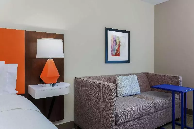 اتاق استاندارد با تخت بزرگ, Hampton Inn & Suites Tallahassee I 10/thomasville Road, Fl