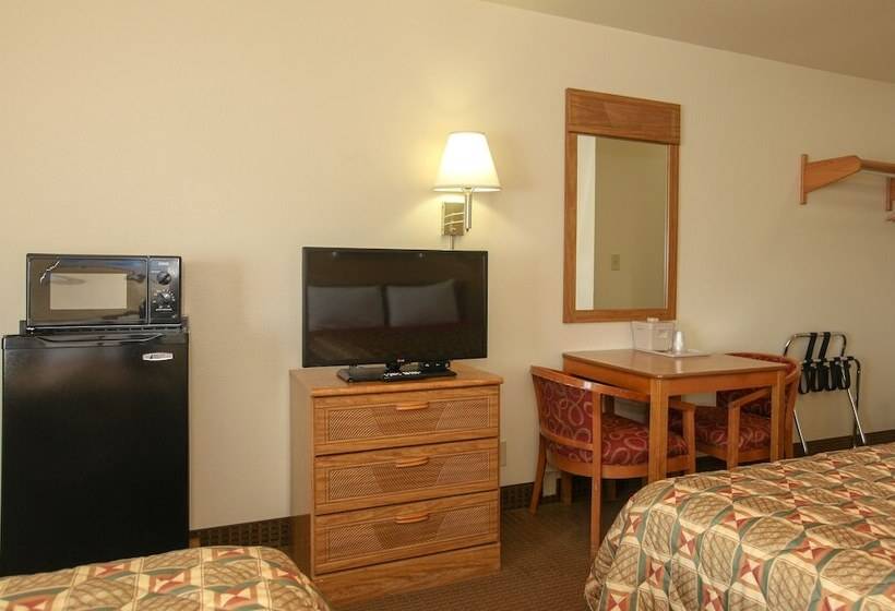 带2个双人床的标准工作室, Highland Country Inn Flagstaff