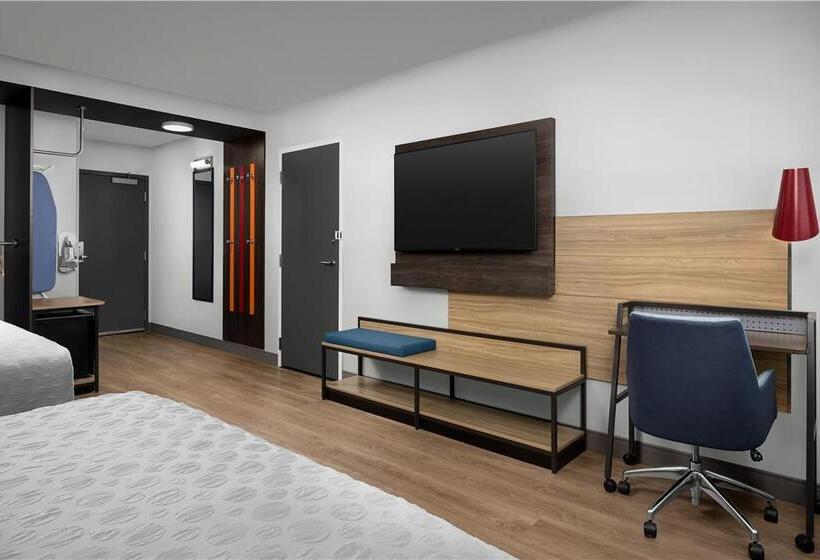 Quarto Estandar, Hilton Garden Inn Detroit Downtown