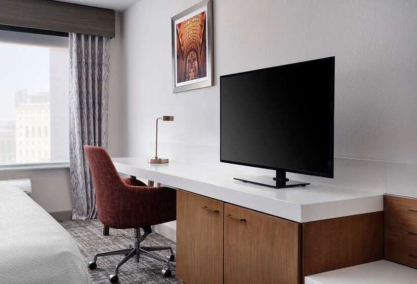标准间, Hilton Garden Inn Detroit Downtown