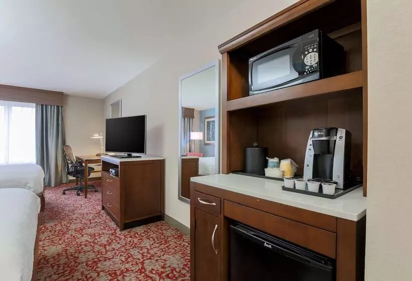 ２ダブルベッドのスタンダードルーム, Hilton Garden Inn Nanuet