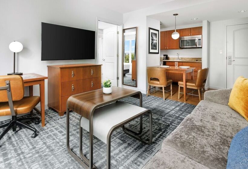 جناح, Homewood Suites By Hilton Portsmouth