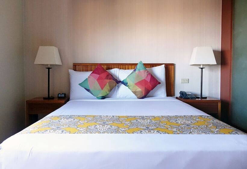 סוויטה אקזקיוטיב, Kimberly Manila