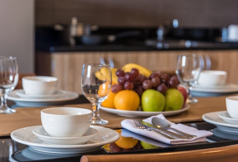 סוויטה אקזקיוטיב, Kimberly Manila