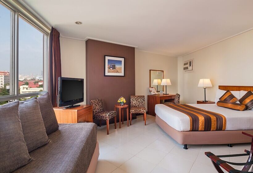 חדר דלוקס, Kimberly Manila