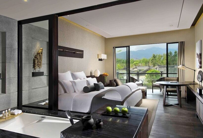 Номер Deluxe, Pullman Lijiang Resort & Spa