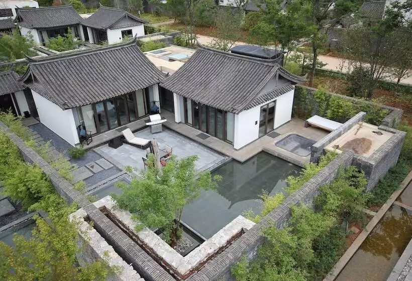 デラックスビラの１ベッドルーム, Pullman Lijiang Resort & Spa