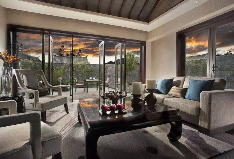 デラックスビラの１ベッドルーム, Pullman Lijiang Resort & Spa