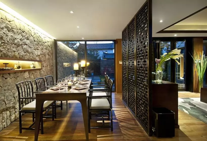 ３ベッドルームのデラックスビラ, Pullman Lijiang Resort & Spa